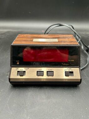 Vintage Digital Alarm Clock Radio - Brown Woodgrain sears and roebuck